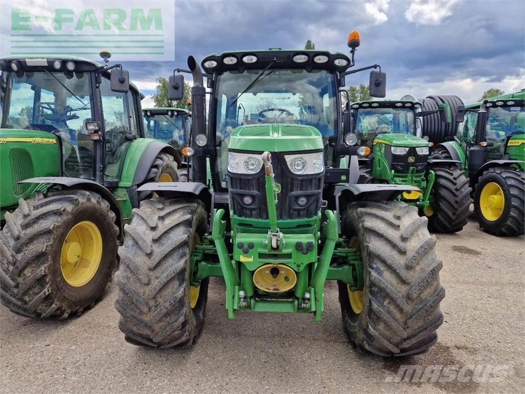 John Deere 6125R Tractoare