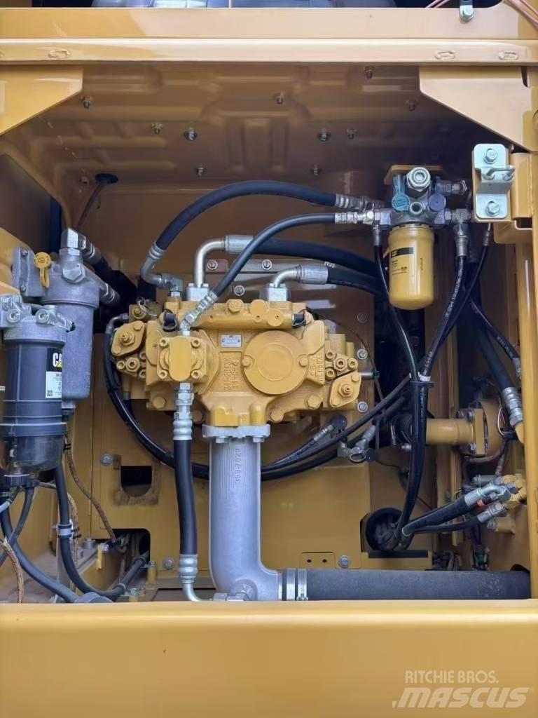 CAT 320 E Excavatoare pe șenile
