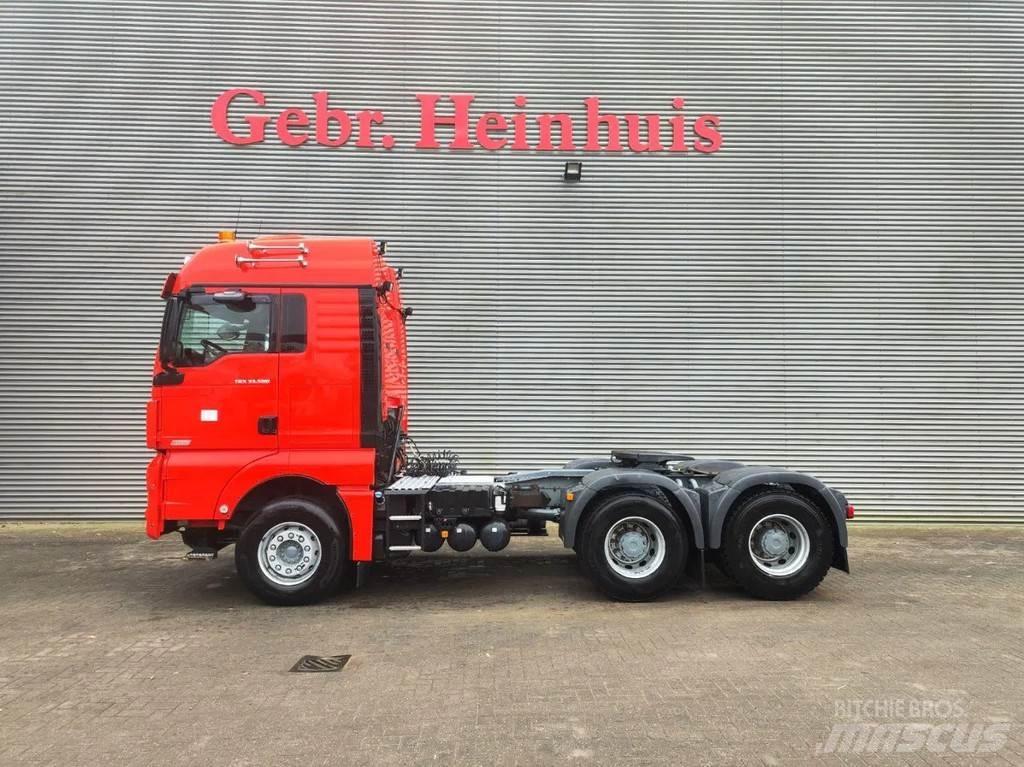 MAN TGX 33.580 6x4 Autotractoare