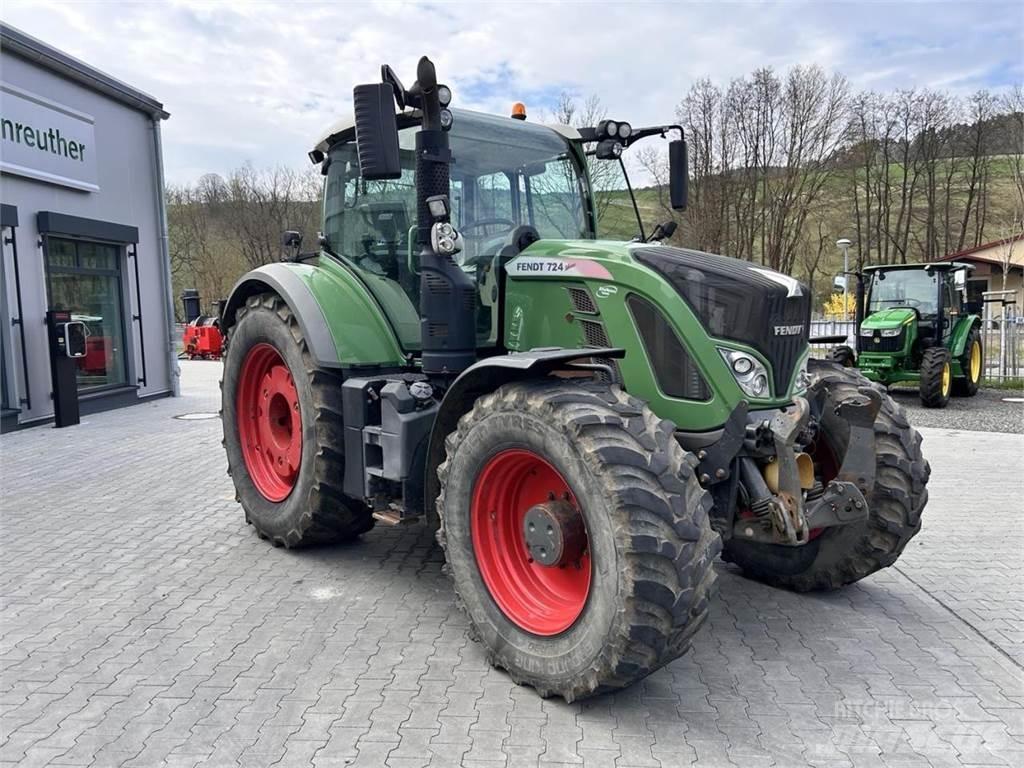 Fendt 724 Vario Tractoare