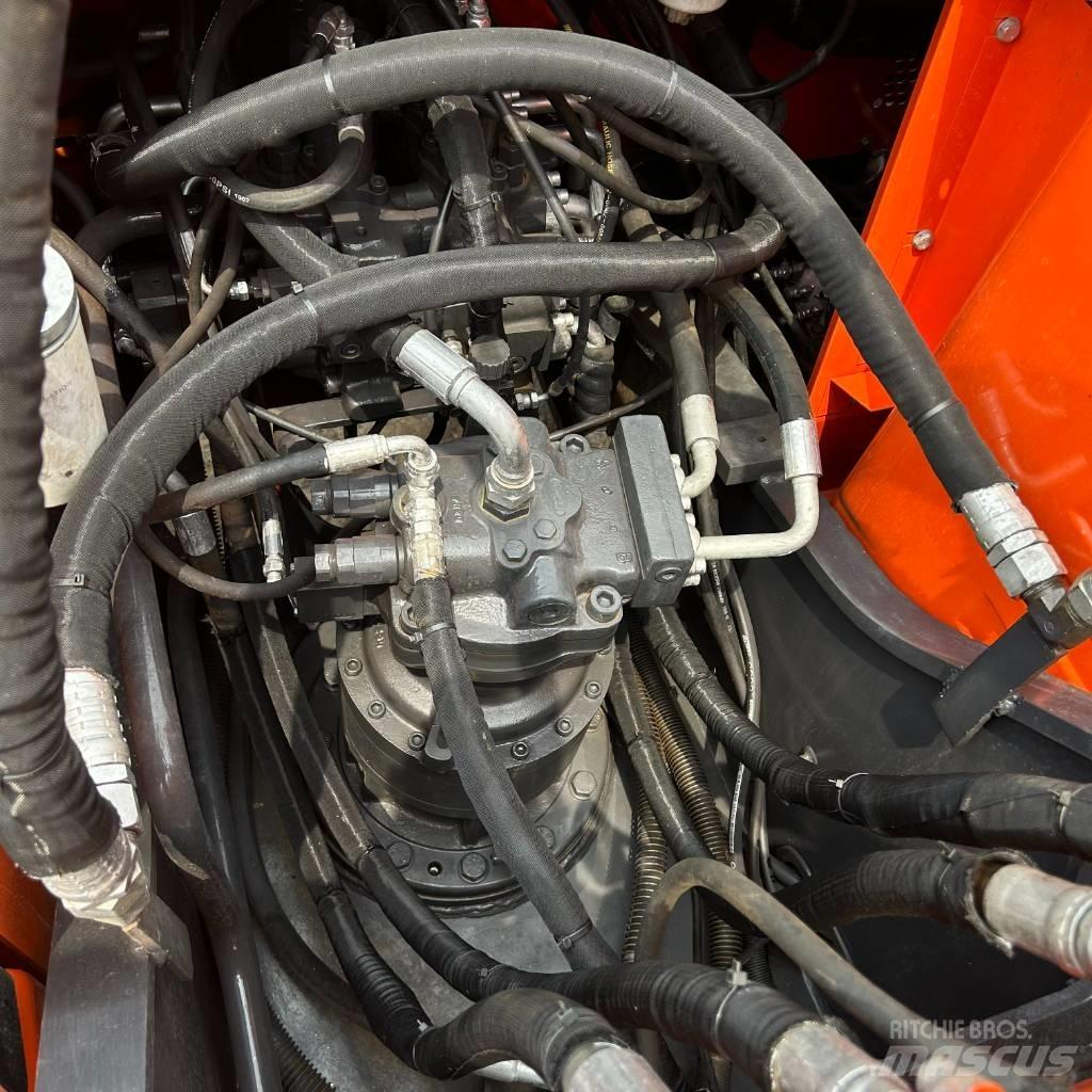 Doosan DX 225 LC Excavatoare pe șenile
