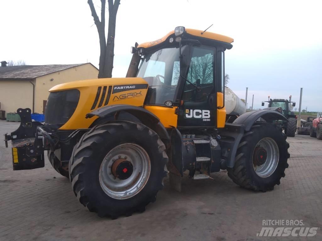 JCB Fastrac 3230 Tractoare