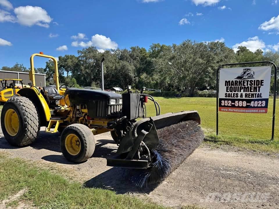 John Deere 5320 Tractoare