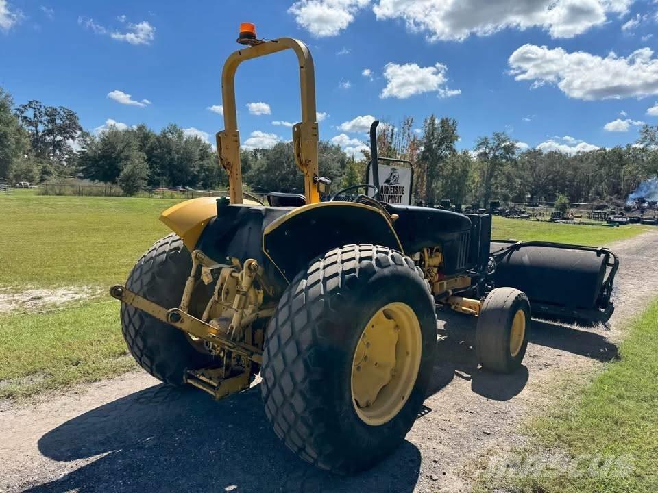 John Deere 5320 Tractoare