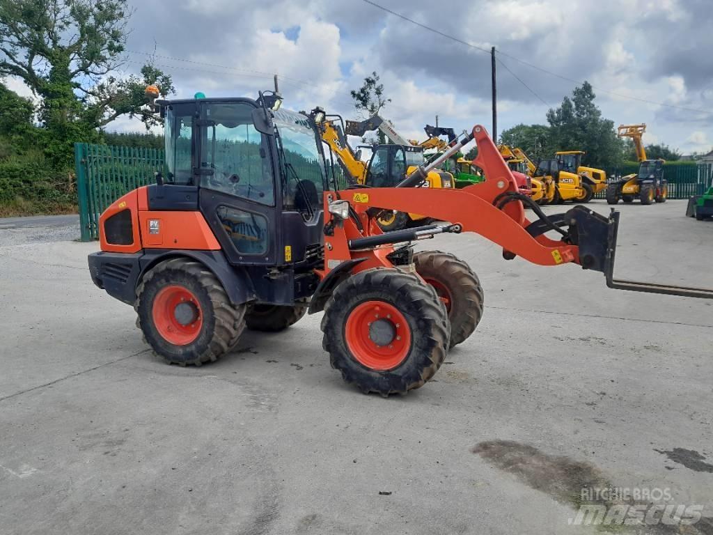 Kubota R 085 Incarcator pe pneuri