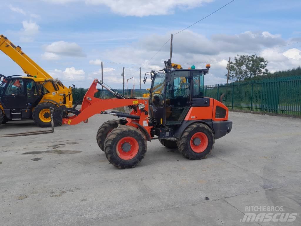 Kubota R 085 Incarcator pe pneuri