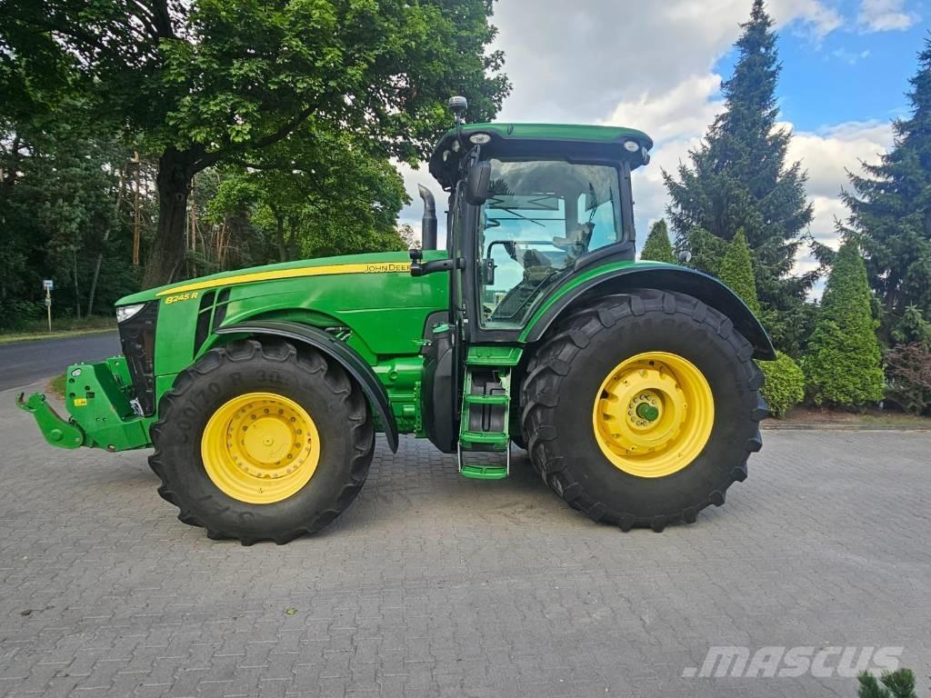 John Deere 8245 R Tractoare