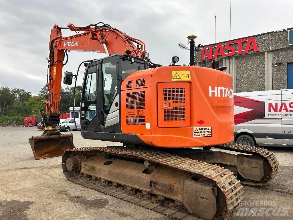 Hitachi ZX225USLC-5 Excavatoare pe șenile

