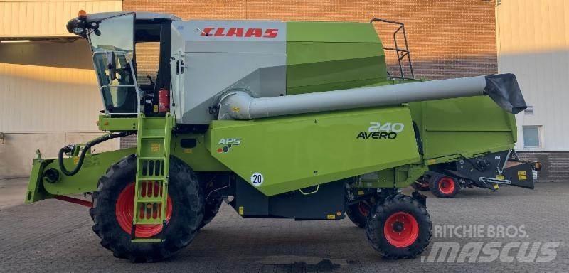 CLAAS AVERO 240 Combine de secerat