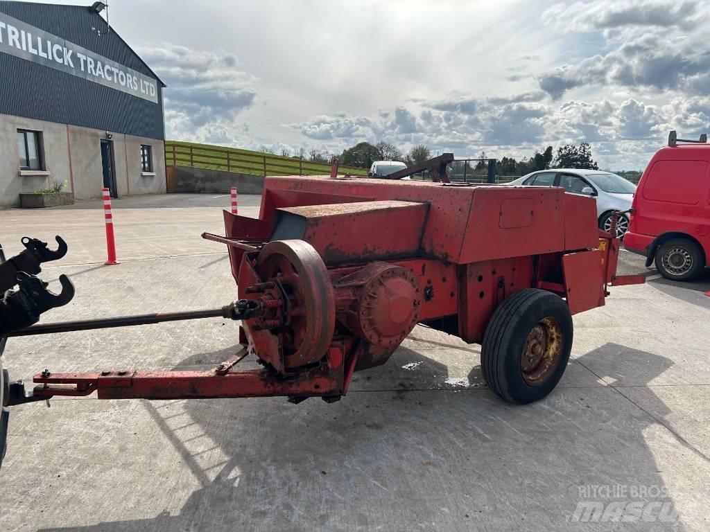 Massey Ferguson 120 Baler dreptunghiular