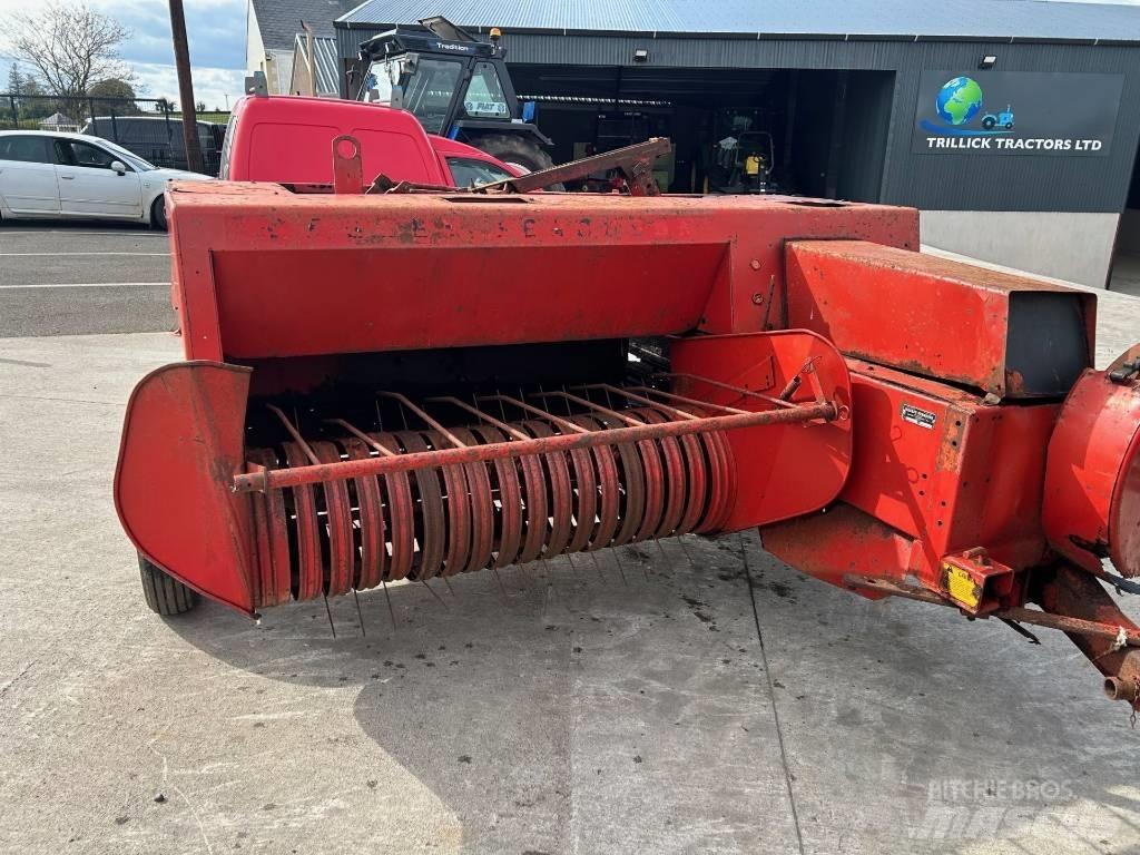 Massey Ferguson 120 Baler dreptunghiular