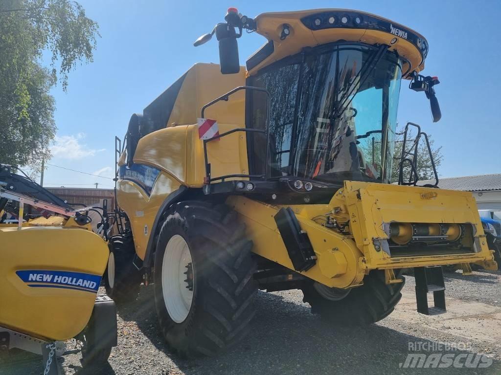 New Holland CX 8.70 Combine de secerat