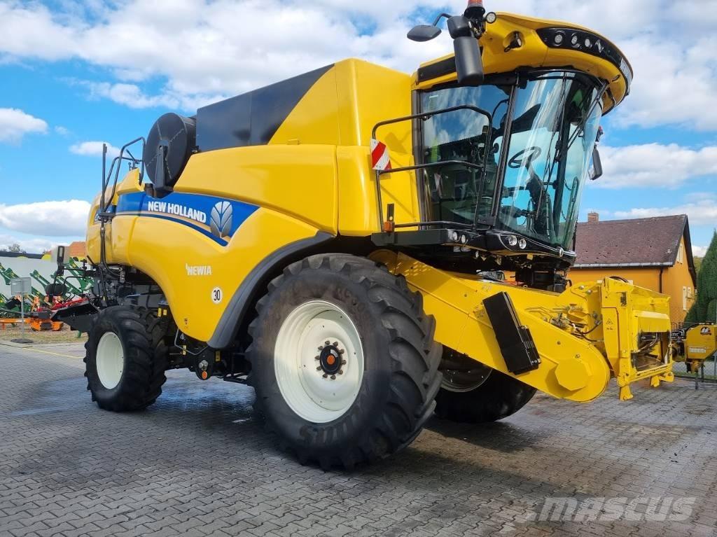 New Holland CX 8.70 Combine de secerat