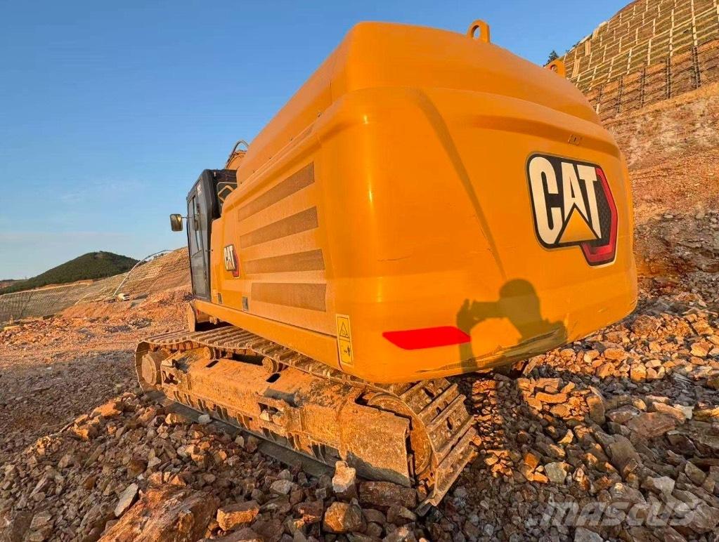 CAT 352 Excavatoare pe șenile
