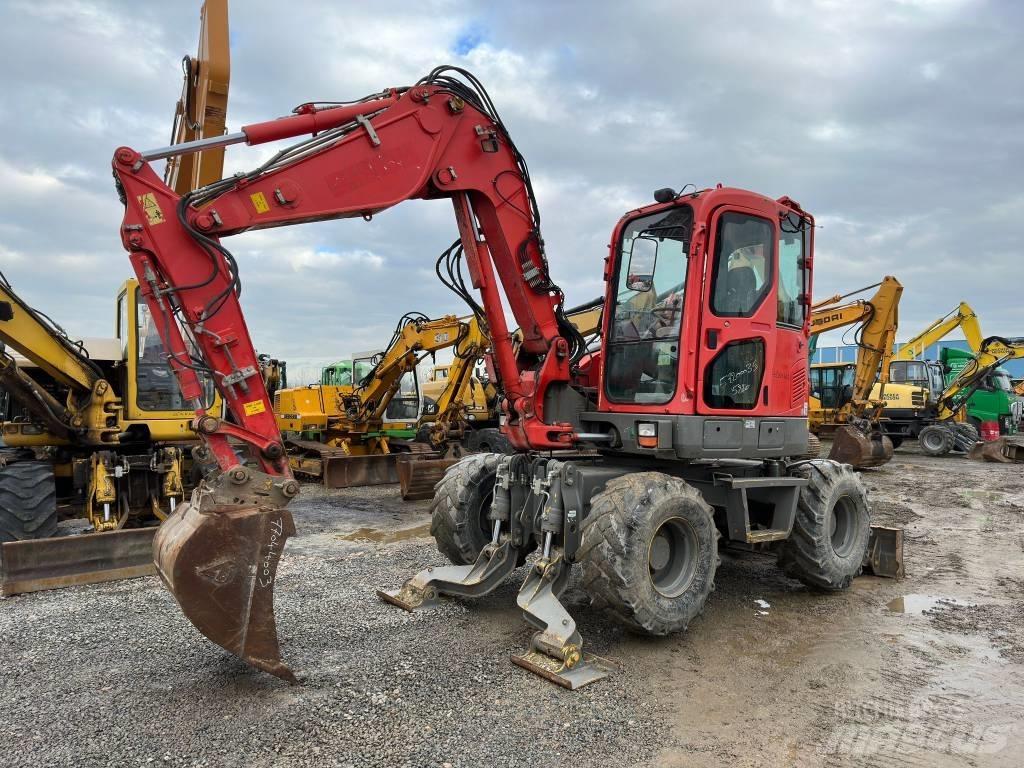 Komatsu PW98MR-8 Excavatoare cu roti