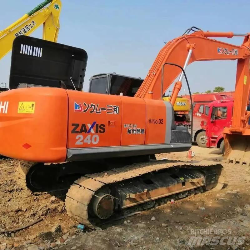 Hitachi ZX 240 Excavatoare pe șenile
