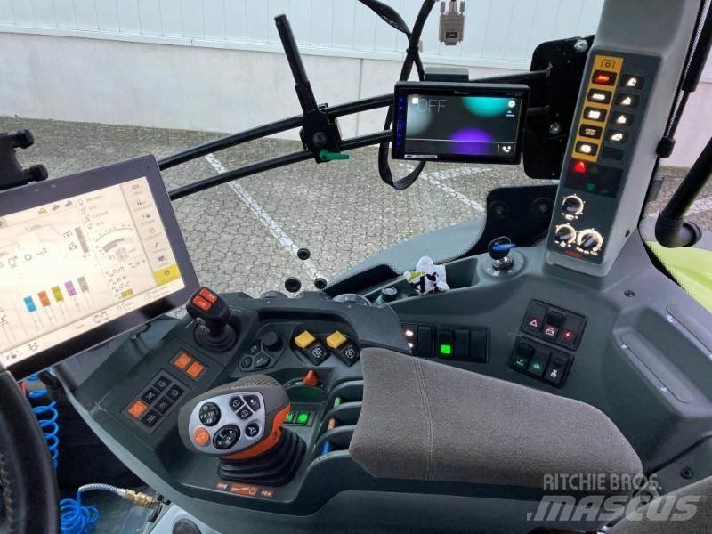 CLAAS AXION 870 Tractoare