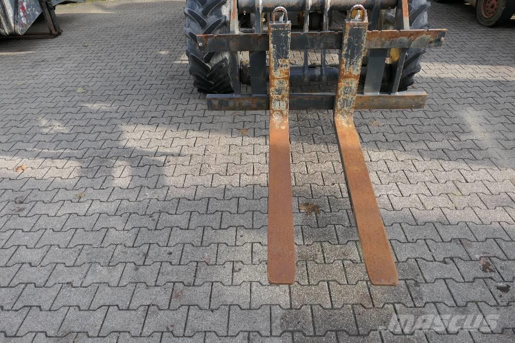 Komatsu WA 100 M-5 Incarcator pe pneuri