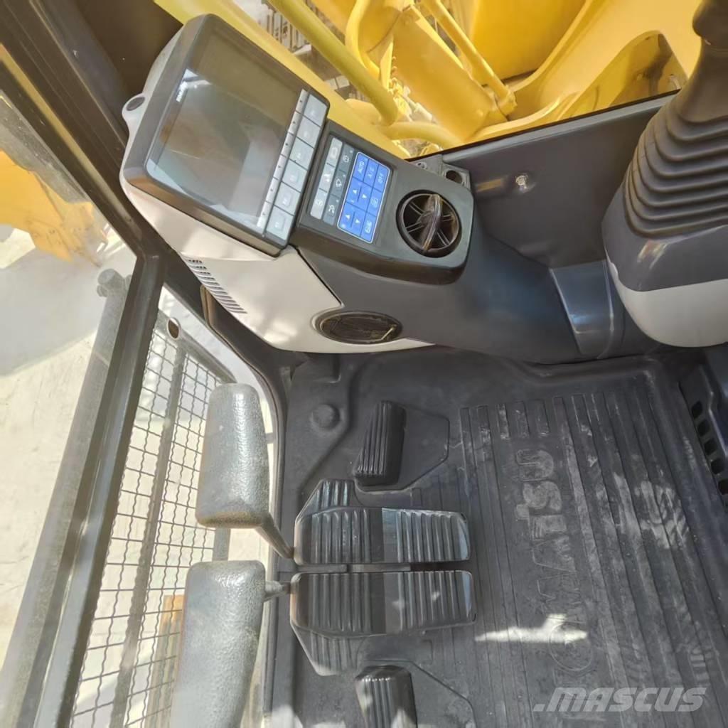 Komatsu PC 220-8 Excavatoare pe șenile
