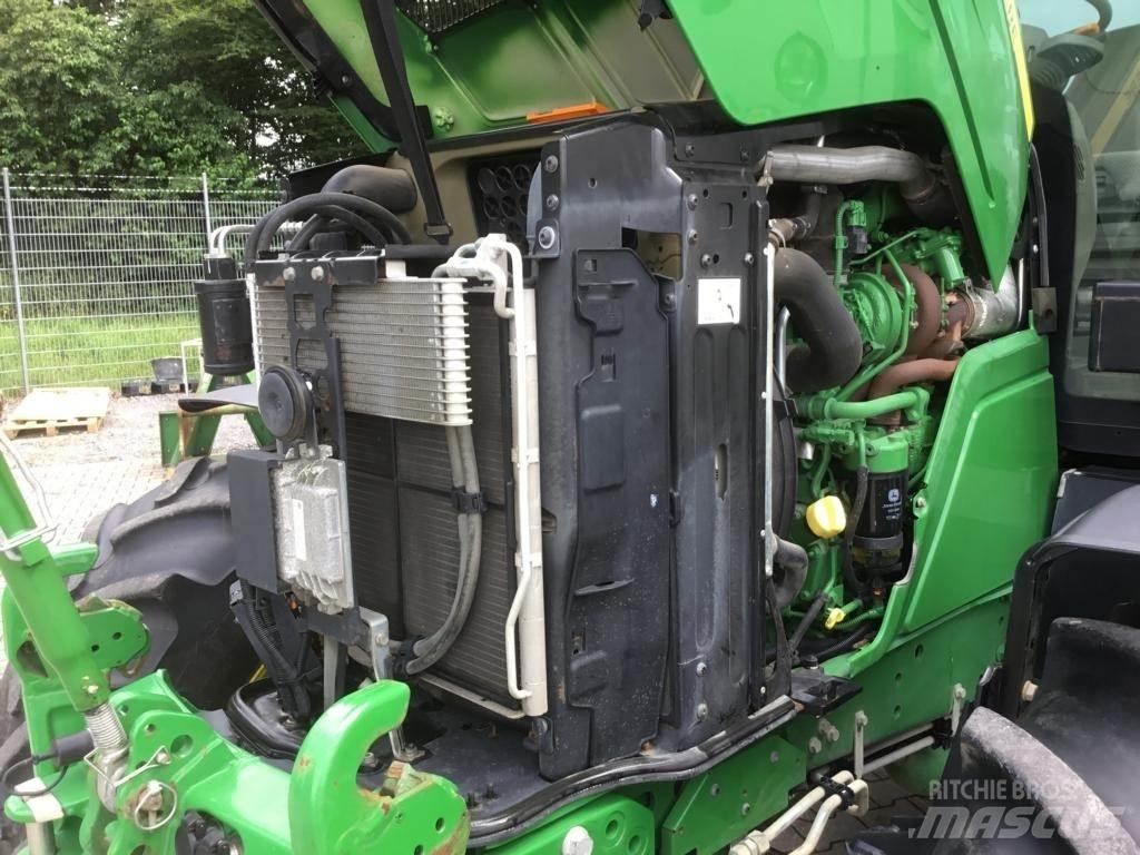 John Deere 6130R Tractoare