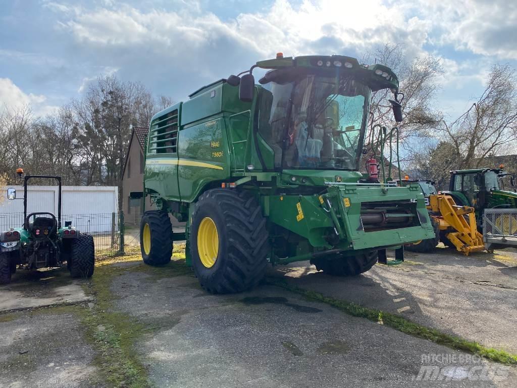 John Deere T560 HM Combine de secerat