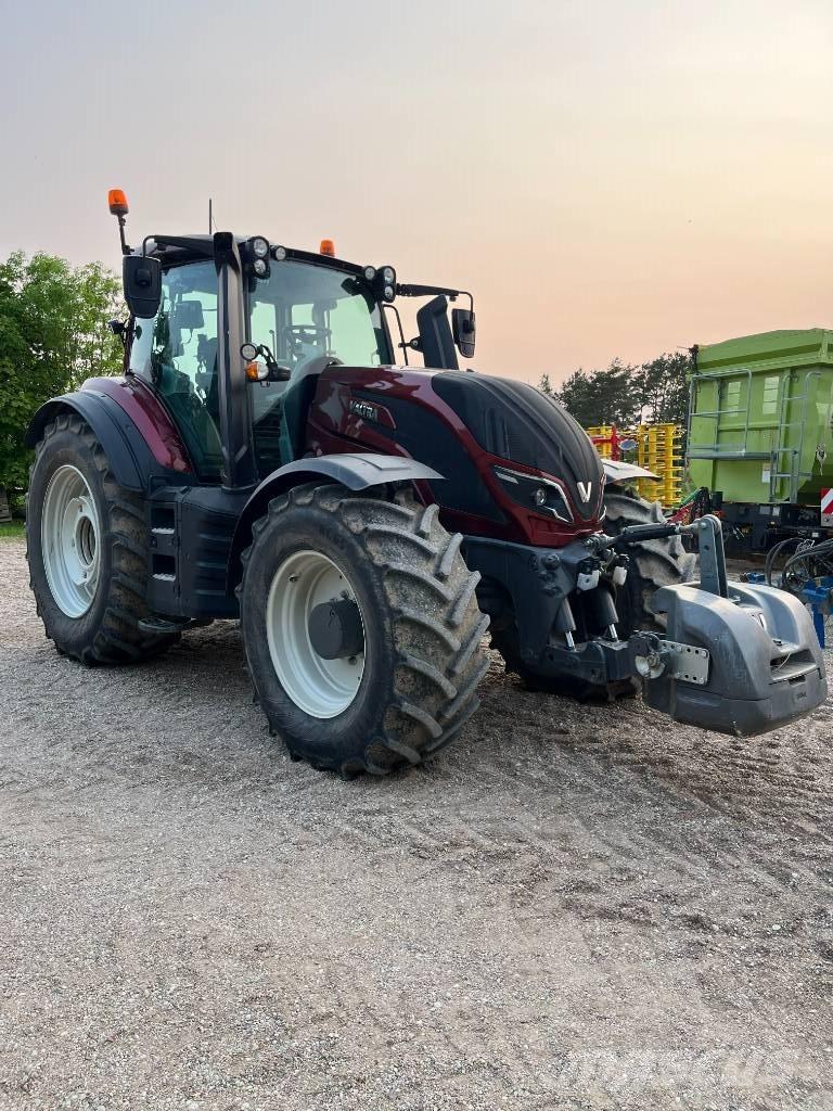 Valtra T 254 V Tractoare