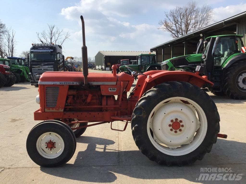 Nuffield 4/65 Tractoare
