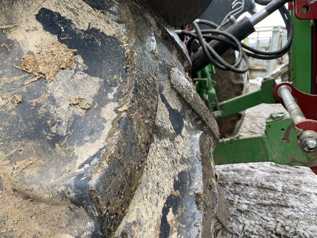John Deere 6110M Tractoare