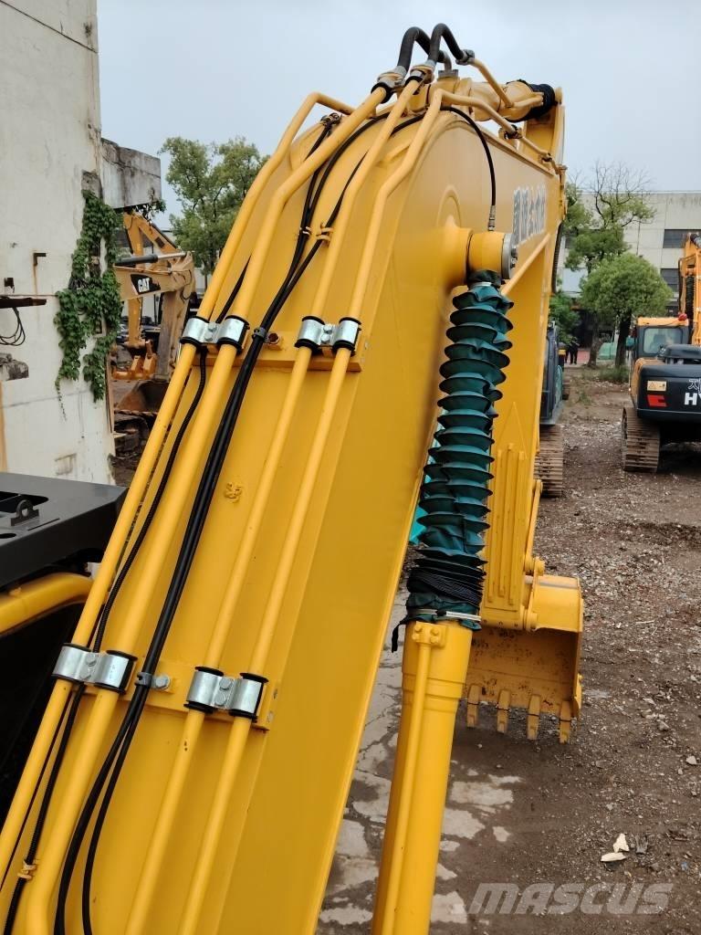 Komatsu PC 200-8 Excavatoare pe șenile
