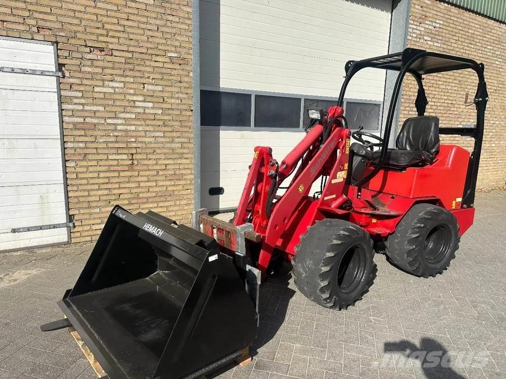 Schäffer 2033 Incarcator pe pneuri