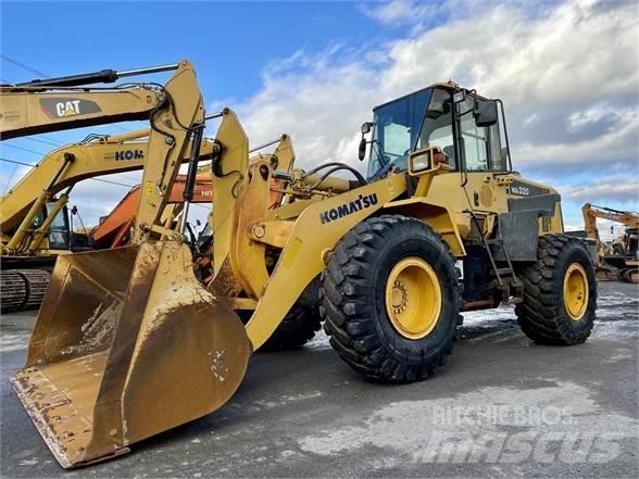 Komatsu WA320 Incarcator pe pneuri