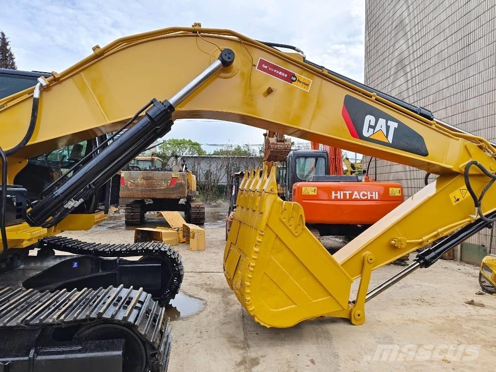 CAT 330D2L Excavatoare pe șenile
