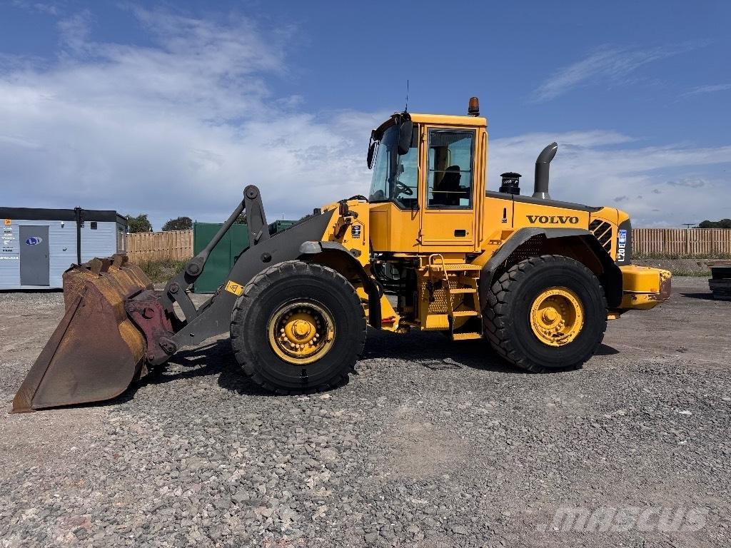 Volvo L 120 E Incarcator pe pneuri