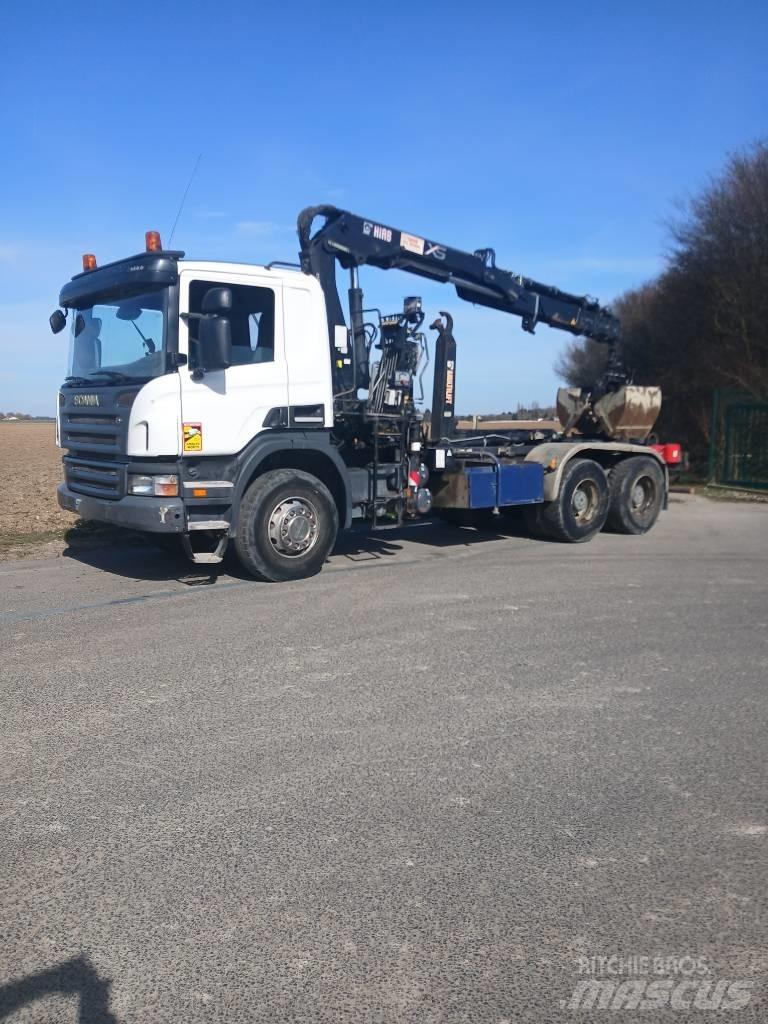 Scania P 400 Camion cu carlig de ridicare