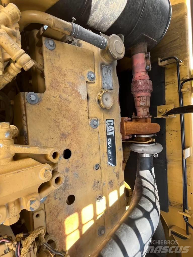 CAT 320d Excavatoare pe șenile
