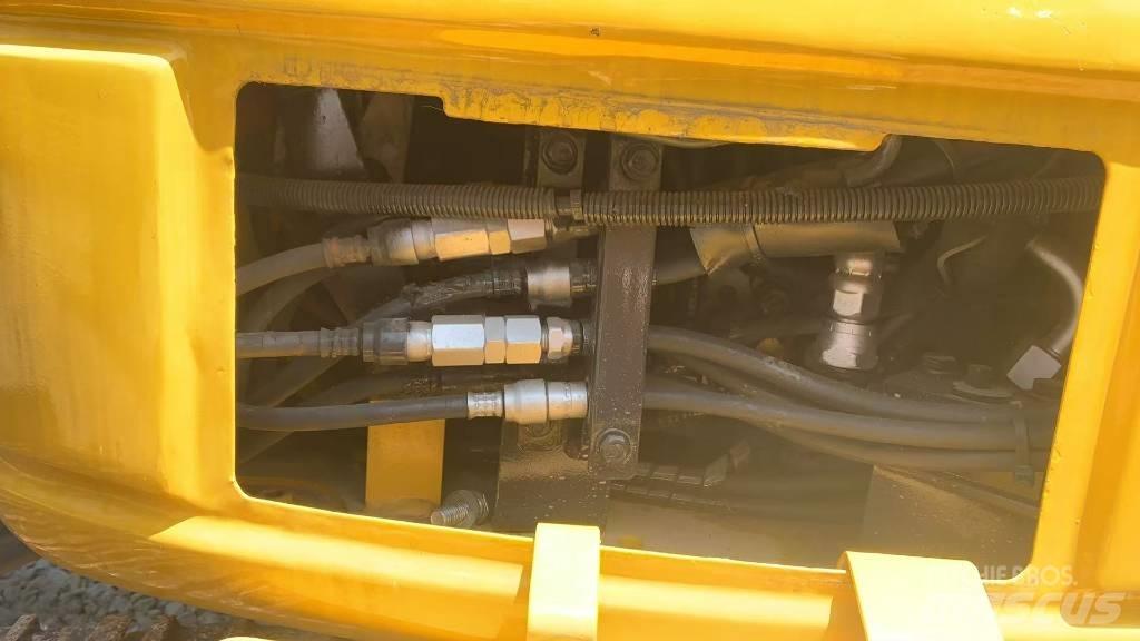 Komatsu PC 40 MR Excavatoare pe șenile

