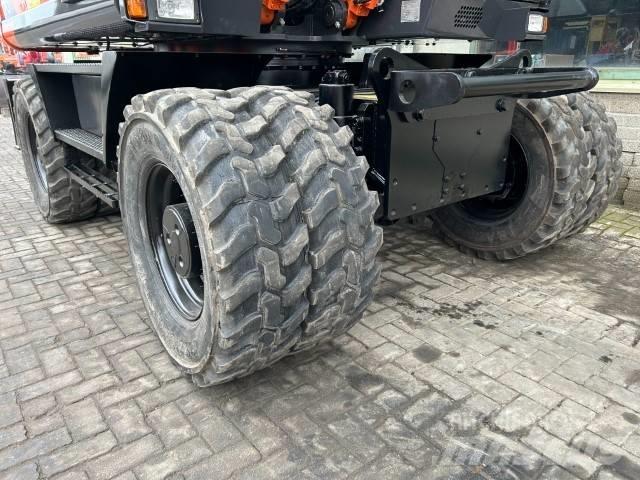 Hitachi ZX 170 W-6 Excavatoare cu roti