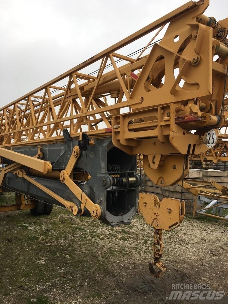 Potain IGO 36 Self erecting cranes