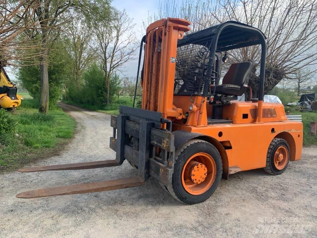 OM DI 65 Stivuitor diesel