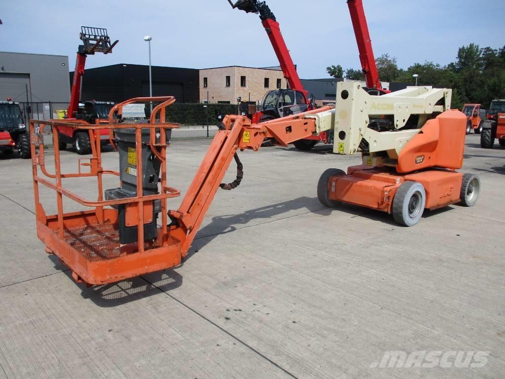 JLG E400 AJPN (745) Nacele compacte autopropulsante