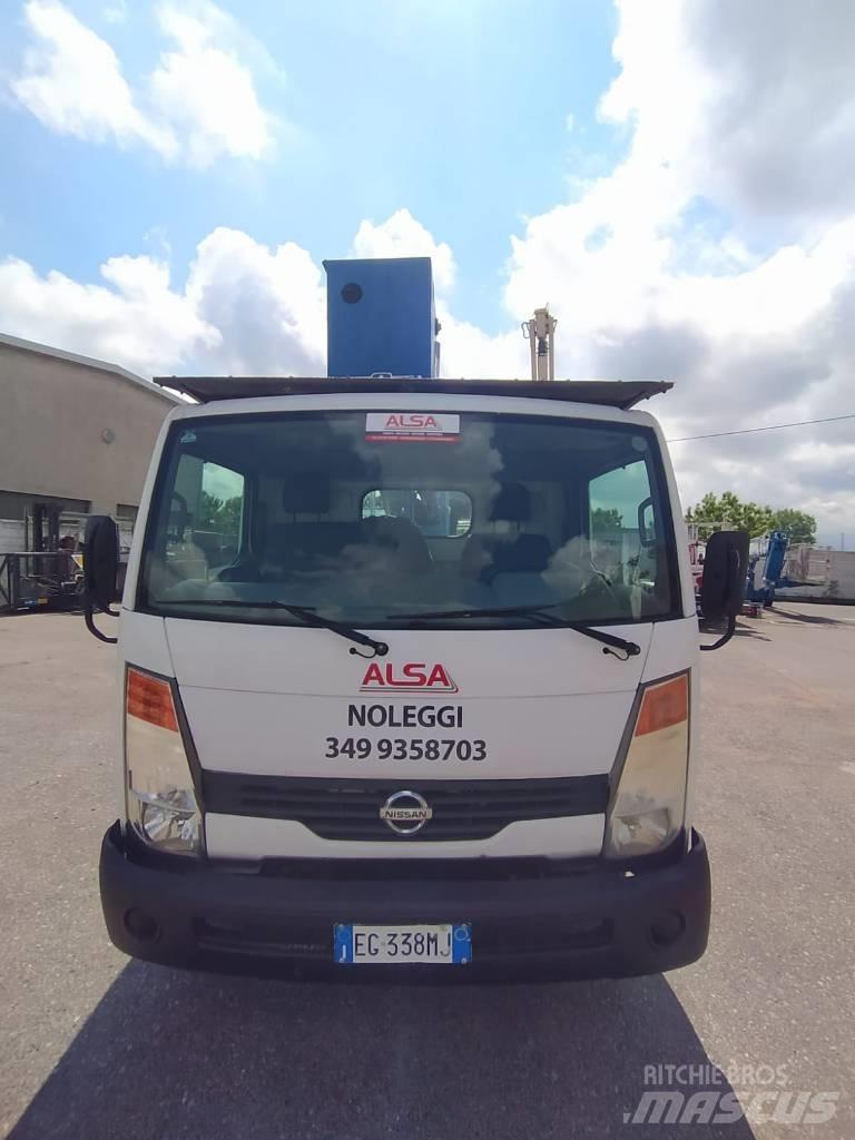 Socage DA 320 Platforme aeriene montate pe camion