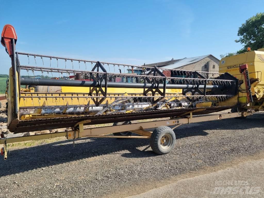 New Holland TX 68 Combine de secerat