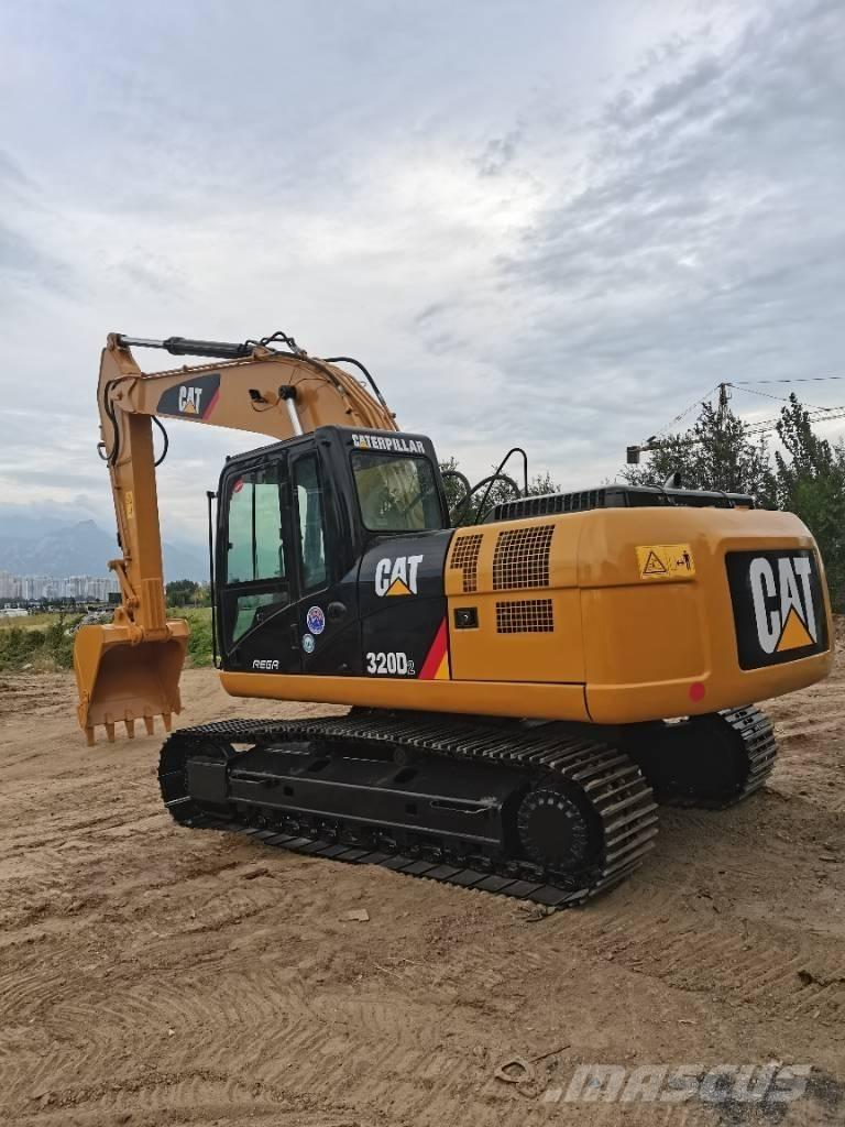CAT 320 D Excavatoare pe șenile
