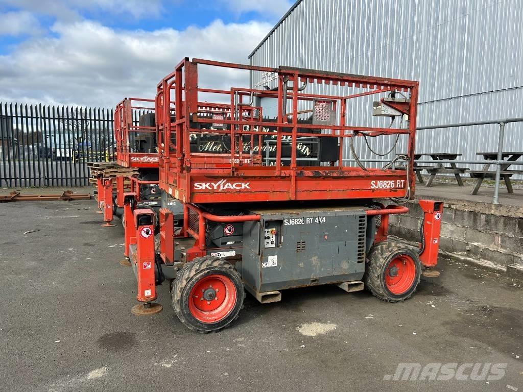 SkyJack SJ 6826 RT Platforme foarfeca