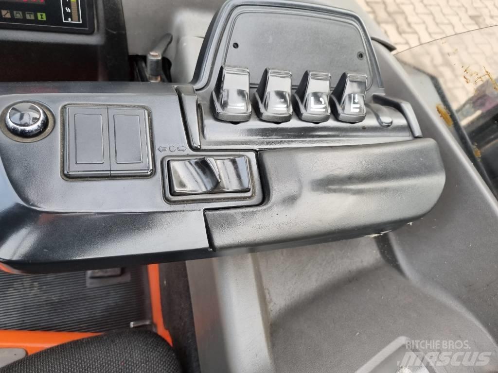 BT RR E 160 M Stivuitor cu catarg retractabil