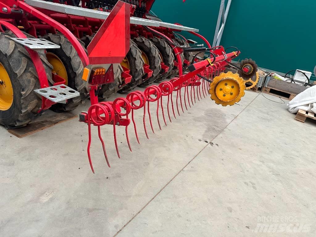 Väderstad Rapid 400C Perforatoare