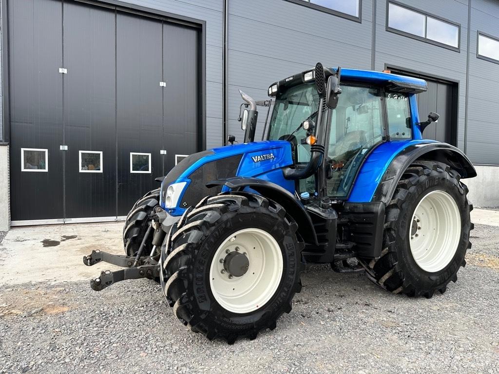Valtra N 123 Tractoare