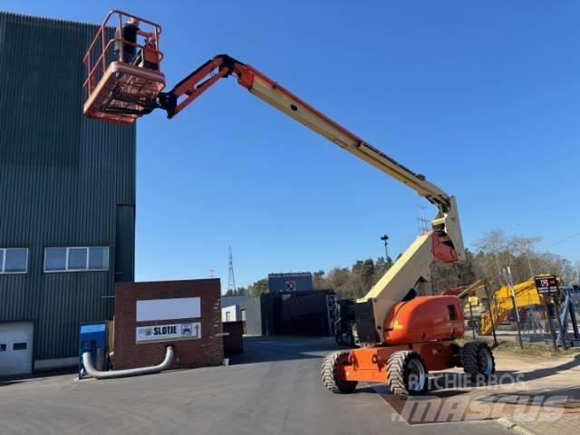 JLG 800 AJ Nacele cu brat articulat