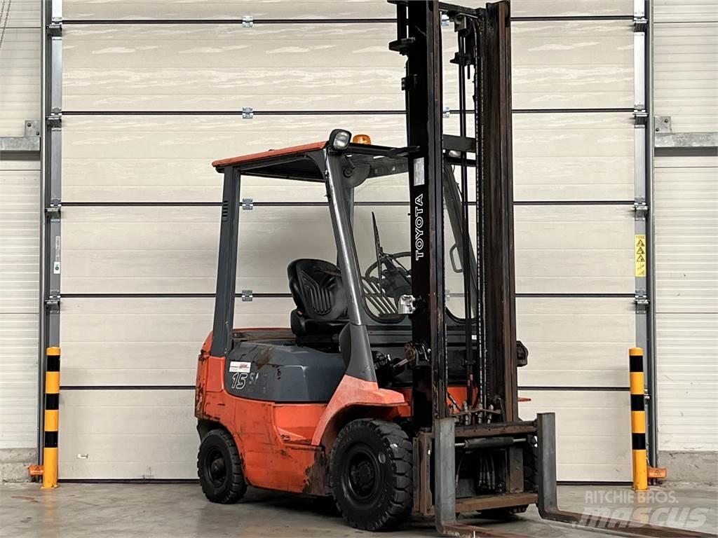 Toyota 02-7FDF15 Stivuitor diesel