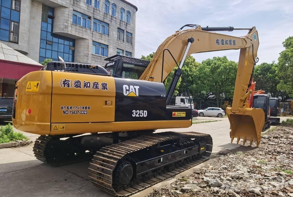 CAT 325 D Excavatoare pe șenile
